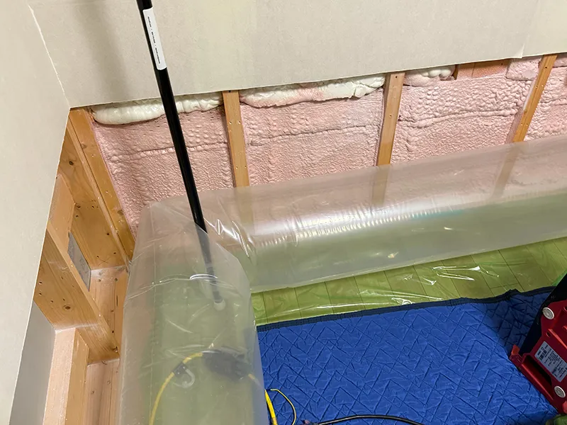 床上浸水の復旧作業｜内装撤去・壁内乾燥・防蟻処理